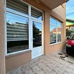 La Bocca Apartment Free Parking
