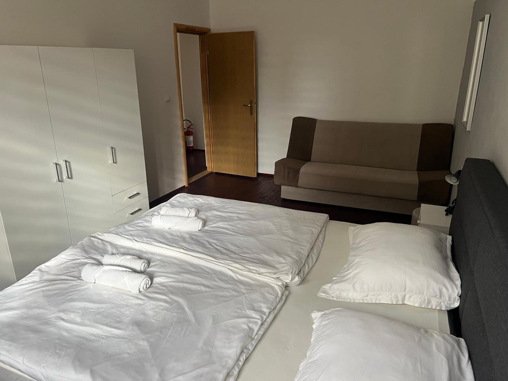 La Bocca - Airport, Parking, Ac, Bidet, Coffee Machine, Ps3 * Sarajevo